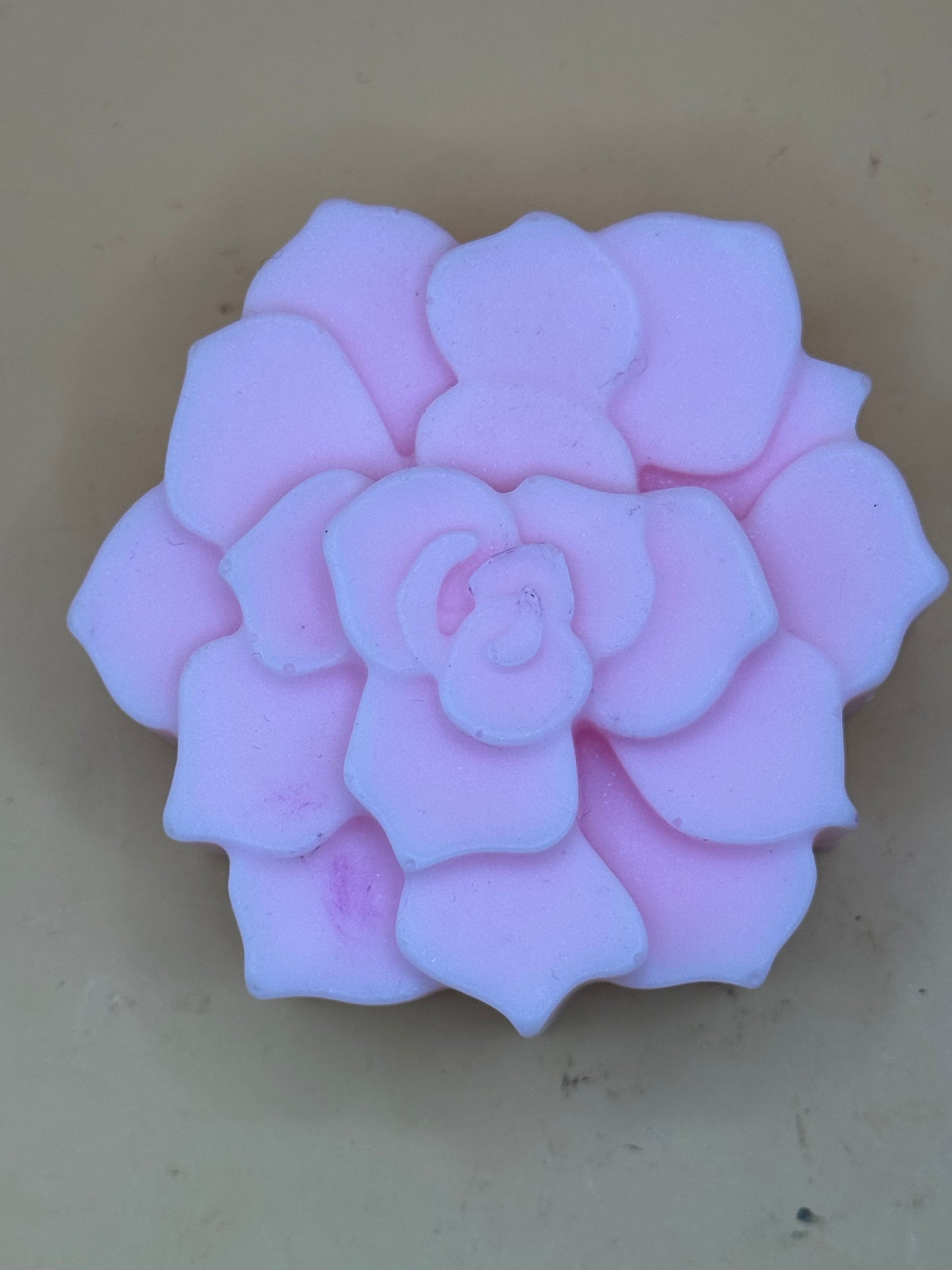 Rose Shape Bar